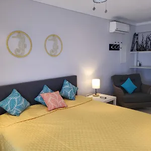 Den Laman - Balloonfish Apartment