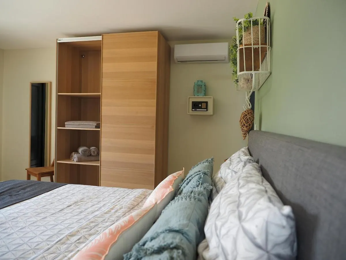 Oasis Guesthouse, Boutique Style Hotel Kralendijk  Guest house
